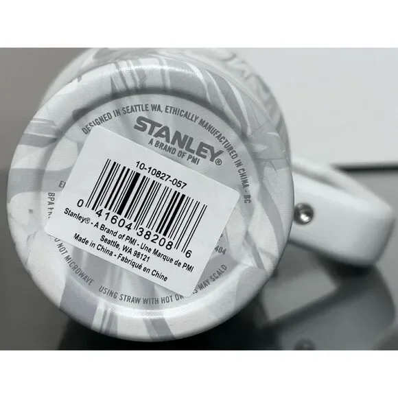 Stanley Quencher H2.0 FlowState 30oz Tumbler,‎ POLAR SWIRL - Picture 4 of 4